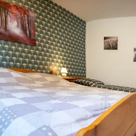 Am Bismarckturm Apartament *